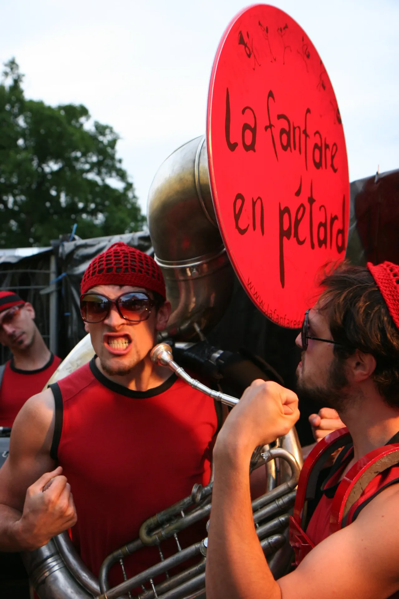 La Fanfare en Pétard en déambulation aux Mouillotins 2008