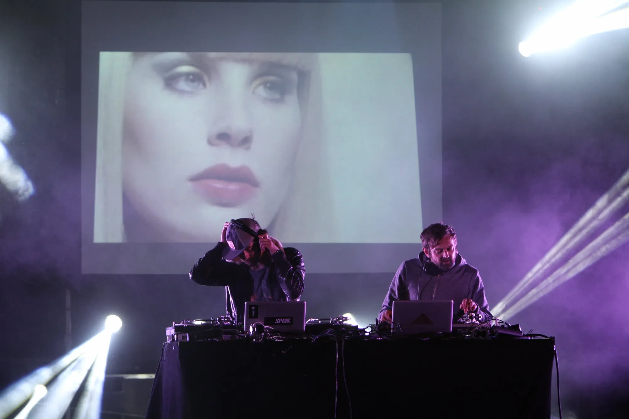 Christine en DJ set aux Mouillotins 2015