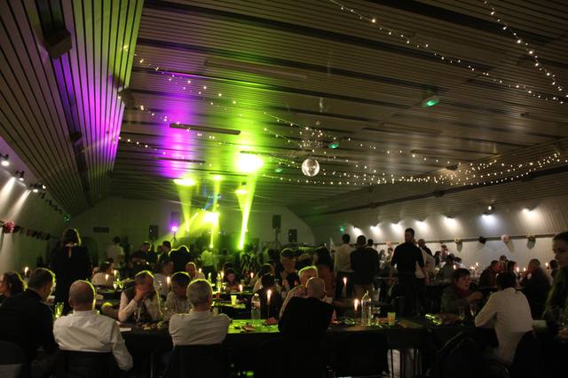 Le repas sous les lumières - photo AMAC / Les Mouillotins