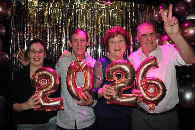Les ballons « 2026 » au photocall - photo AMAC / Les Mouillotins
