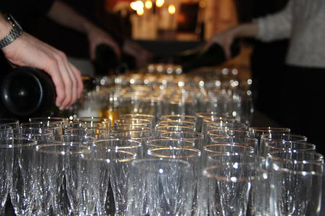 Les coupes de champagne - photo AMAC / Les Mouillotins