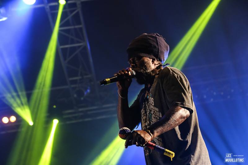 Asian Dub Foundation en concert - photo Bastien Bonhoure