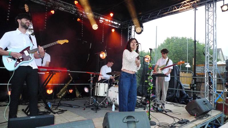 Concert sur la scène principale - photo AMAC / Les Mouillotins
